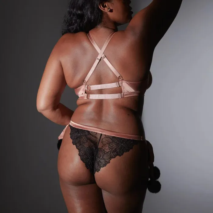 Fte Bralette Thistle Spire Vibrators